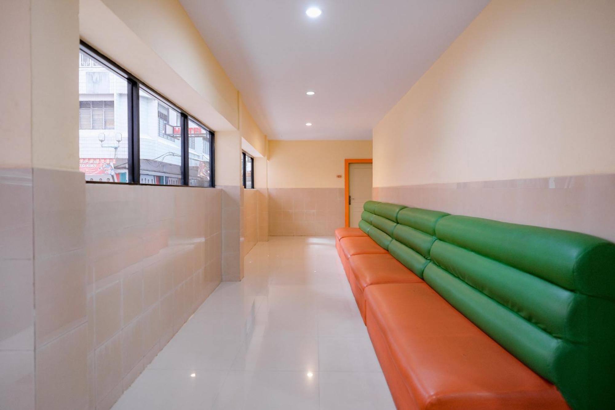 Reddoorz At Hotel Mayang Sari 1 Jambi Exterior foto